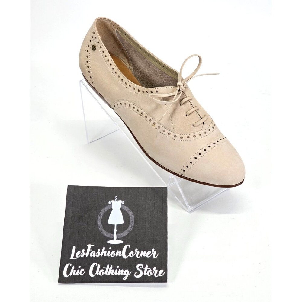 Etienne Aigner Beige Suede Oxford Flats - Picture 13 of 16